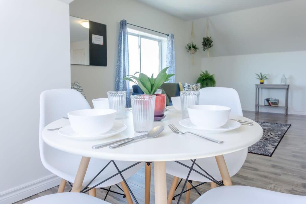 Amazing Location In Saint John 2 Bedroom Modern Parking New エクステリア 写真