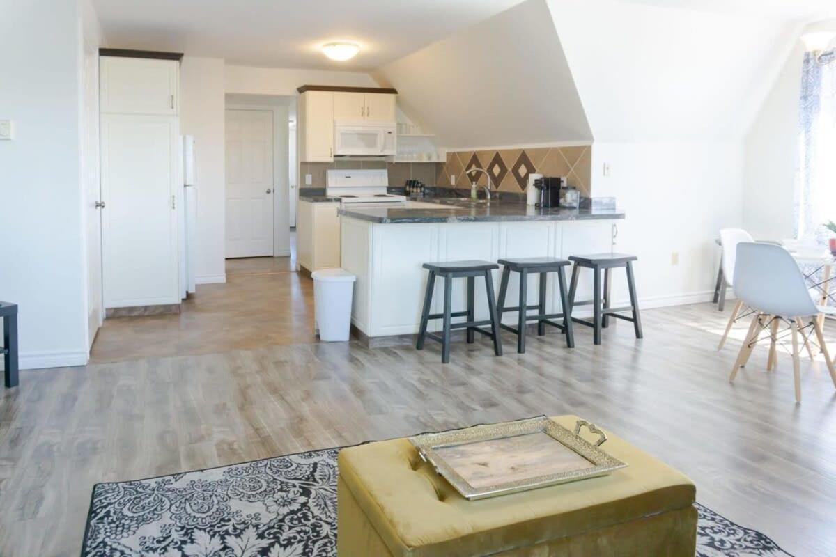 Amazing Location In Saint John 2 Bedroom Modern Parking New エクステリア 写真