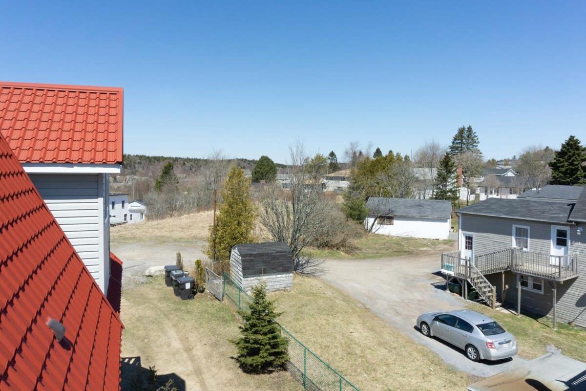 Amazing Location In Saint John 2 Bedroom Modern Parking New エクステリア 写真