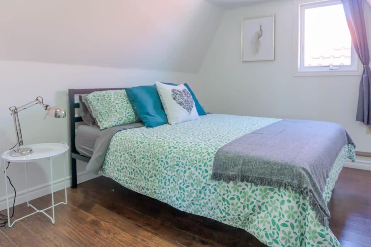 Amazing Location In Saint John 2 Bedroom Modern Parking New エクステリア 写真