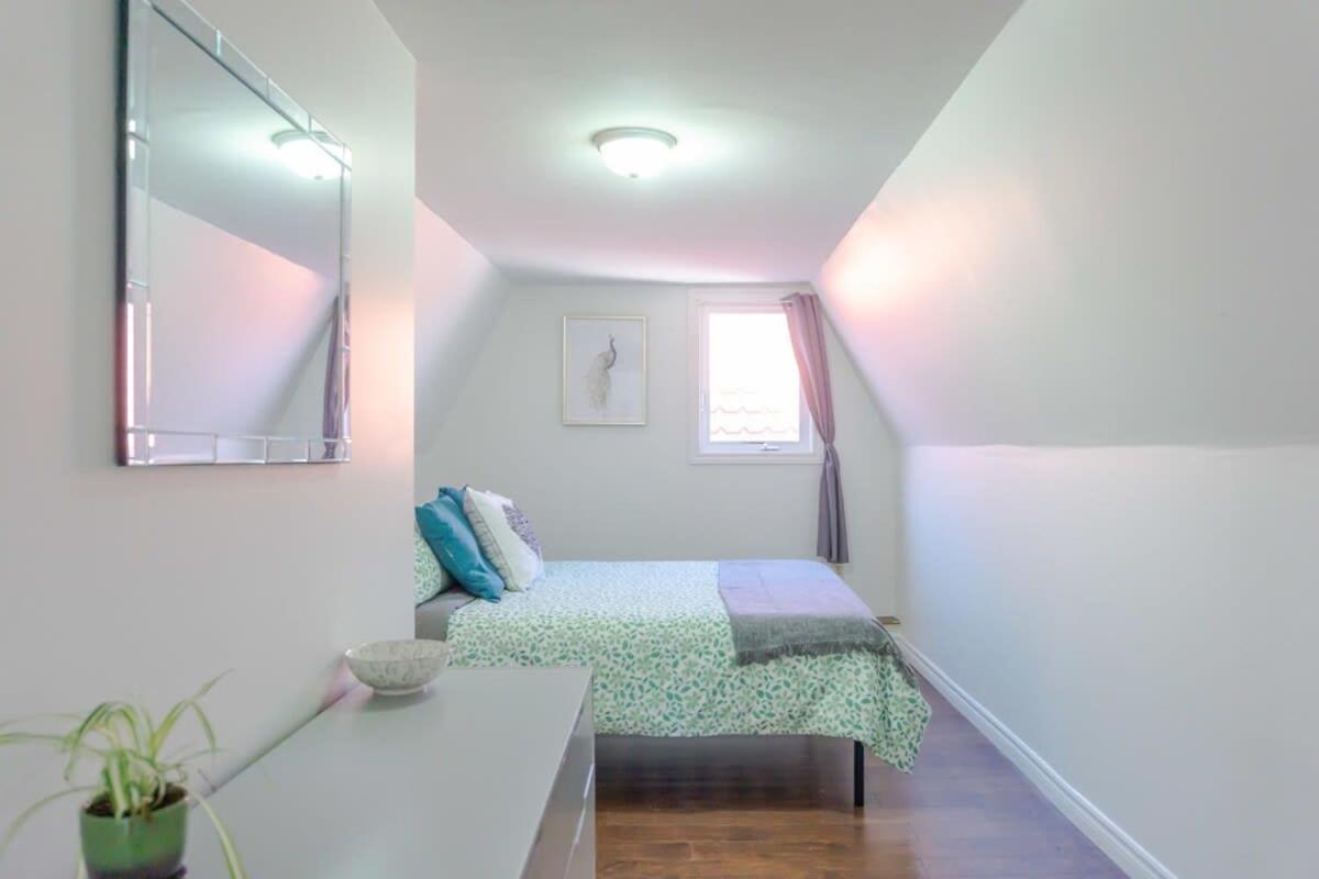Amazing Location In Saint John 2 Bedroom Modern Parking New エクステリア 写真