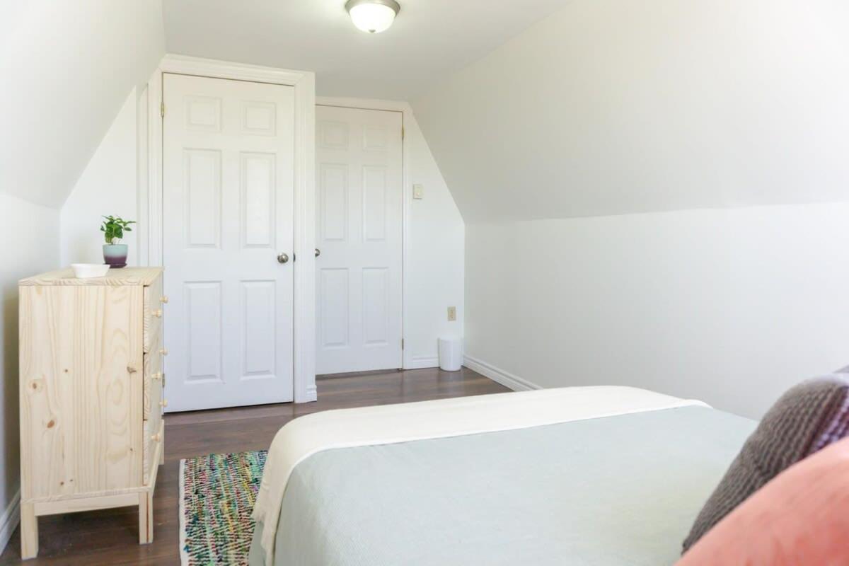 Amazing Location In Saint John 2 Bedroom Modern Parking New エクステリア 写真